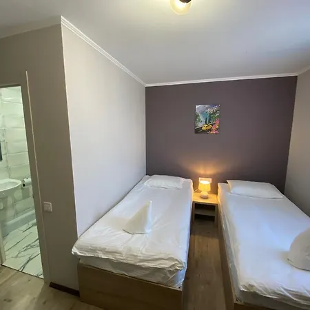 Autopark Hotel Lemberg