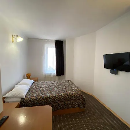 Autopark Hotel Lemberg