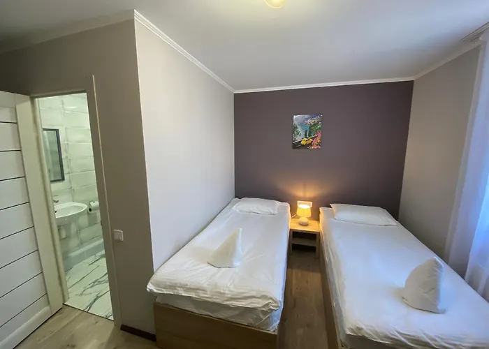 Autopark ホテル リヴィウ