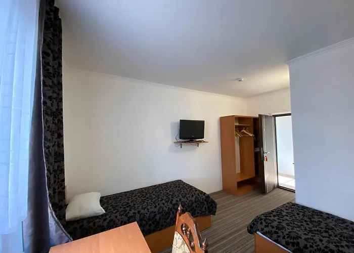 Autopark ホテル リヴィウ